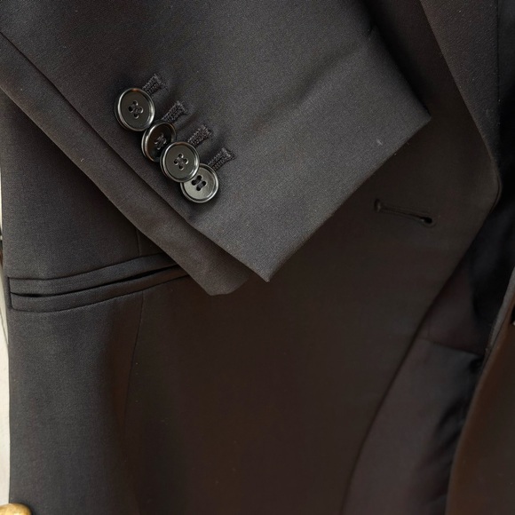 Ann Taylor One Button Black Blazer - Picture 6 of 9